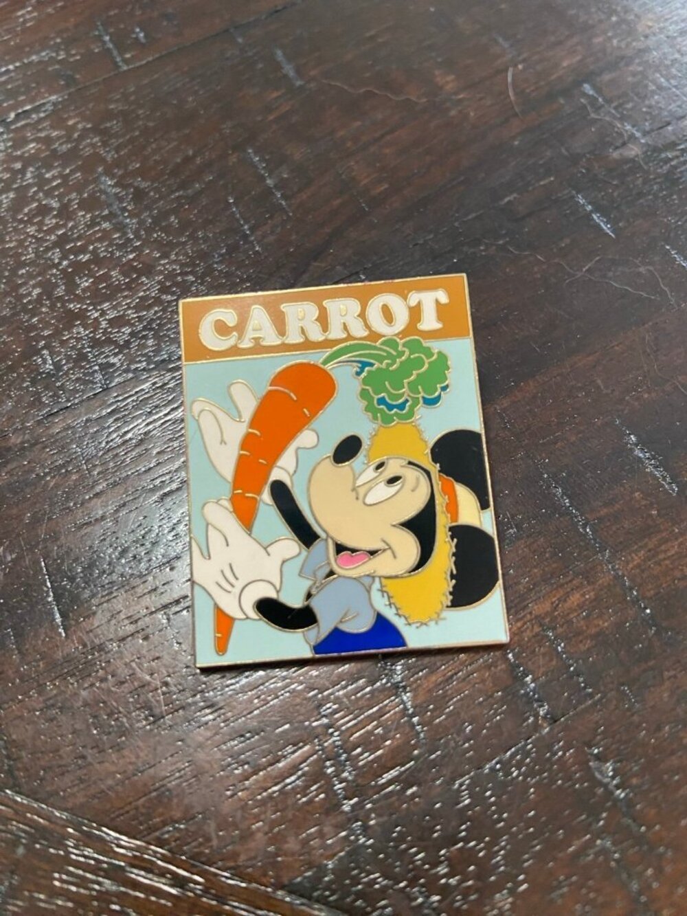 Mickey Mouse Carrot Metal Trading Pin Limited Edition LE